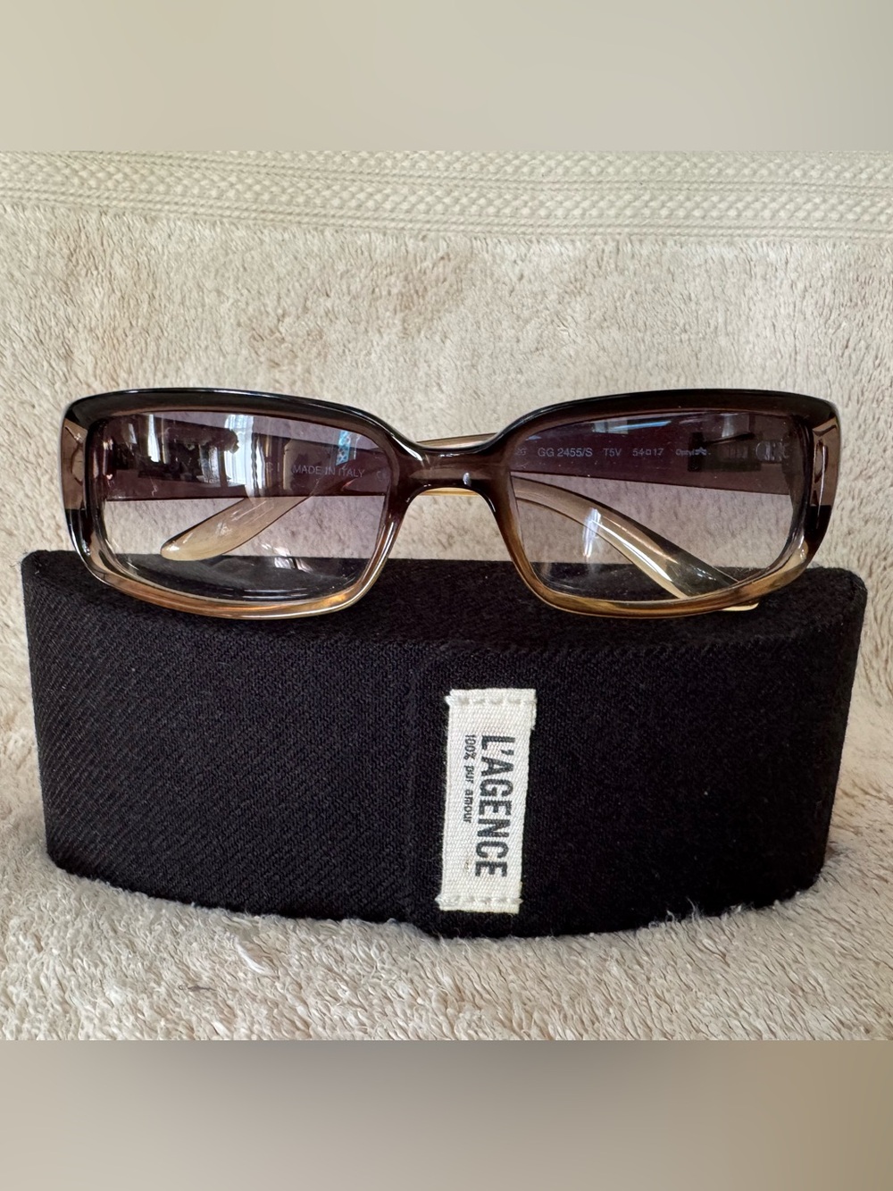 Gucci Gradient Lens Logo Sunglasses